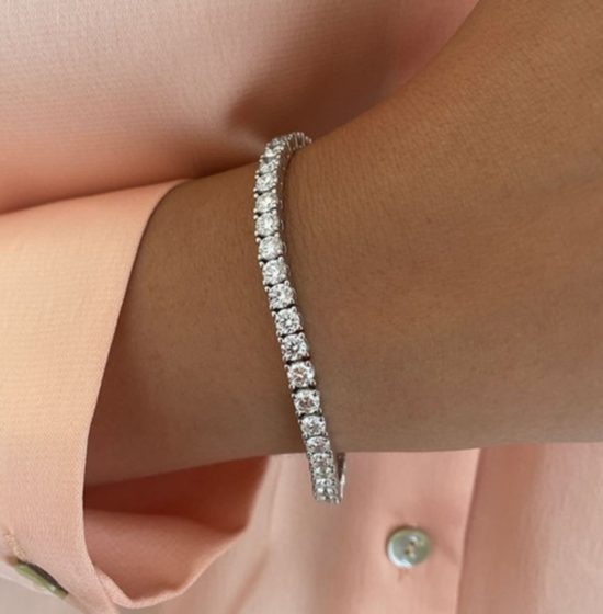 Diamond jewelry rings luxury accessories beauty fashion